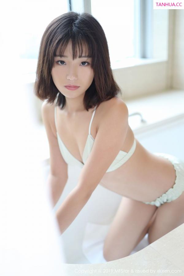 Kely香香  [MFStar]高清写真图 2019.11.13 VOL.229 Baileys 香儿第3张图片